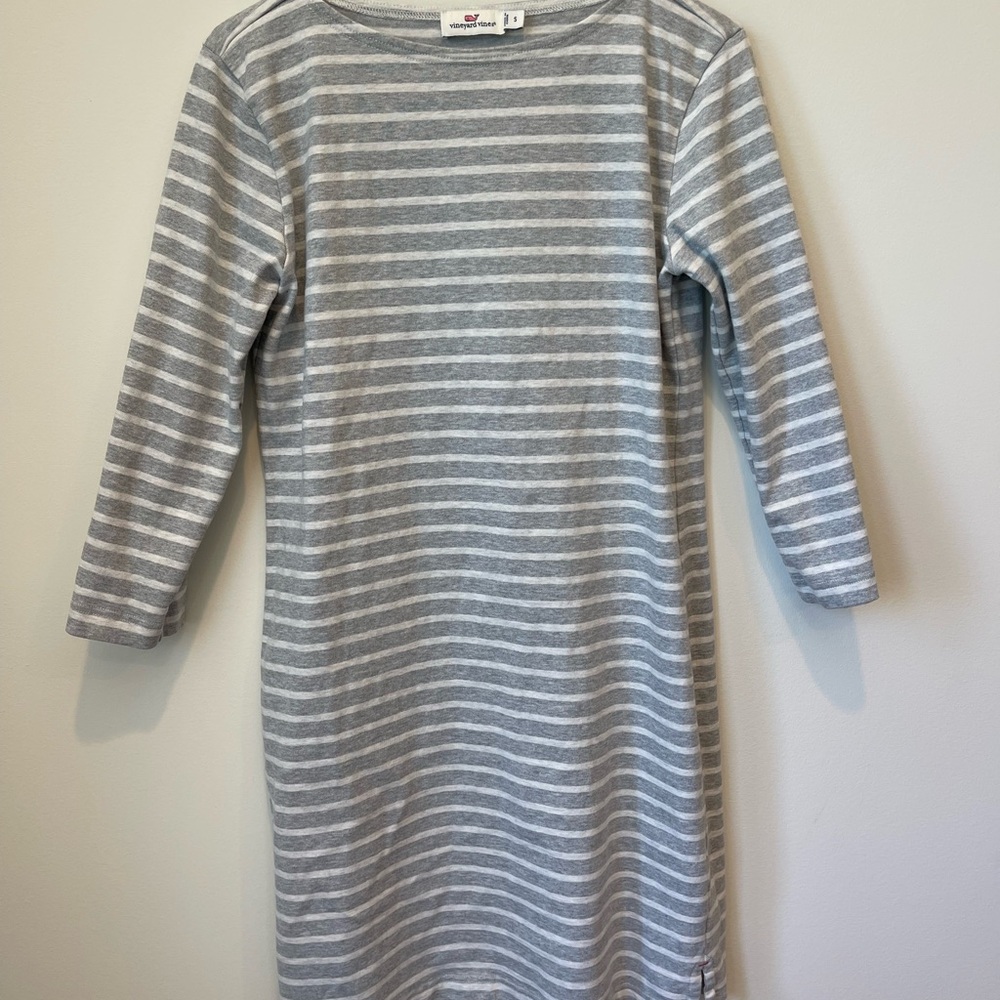 Vineyard Vines Gray and White Striped Shirt